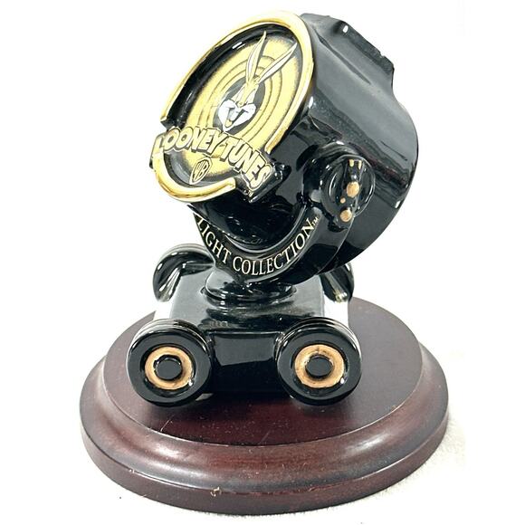 Goebel Looney Tunes Spotlight Collection Bugs Bunny Figurine 1997 w/ Base - Picture 4 of 5